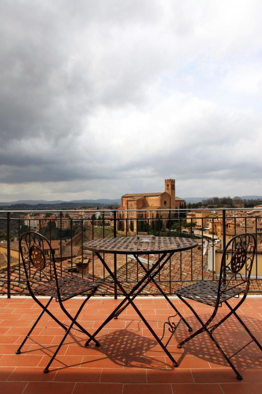 I Terzi Di Siena - Rooms Only Exteriör bild